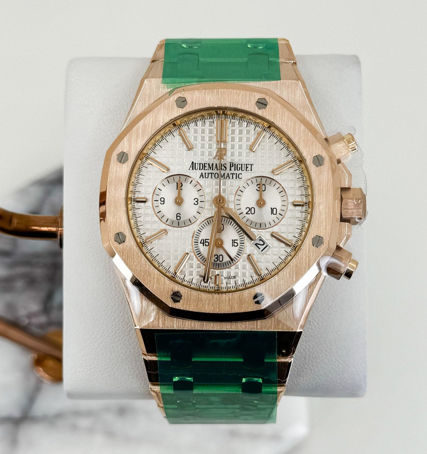 Audemars Piguet Royal Oak Chronograph Watch - Silver Dial 41mm - 26320OR.OO.1220OR.02