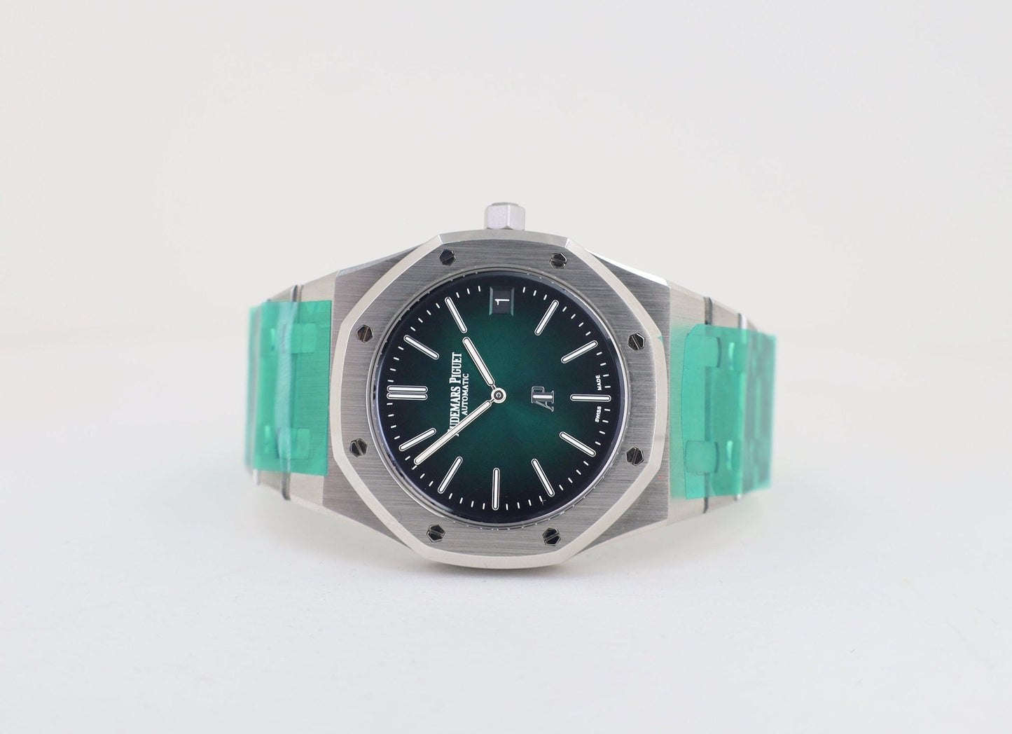 Audemars Piguet Royal Oak Jumbo Extra-Thin Platinum 39mm Green 16202PT.OO.1240PT.01