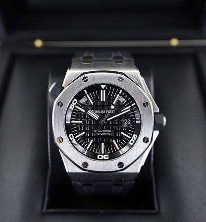 Audemars Piguet Royal Oak Offshore Diver Watch-Black Dial 42mm-15710ST.OO.A002CA.01