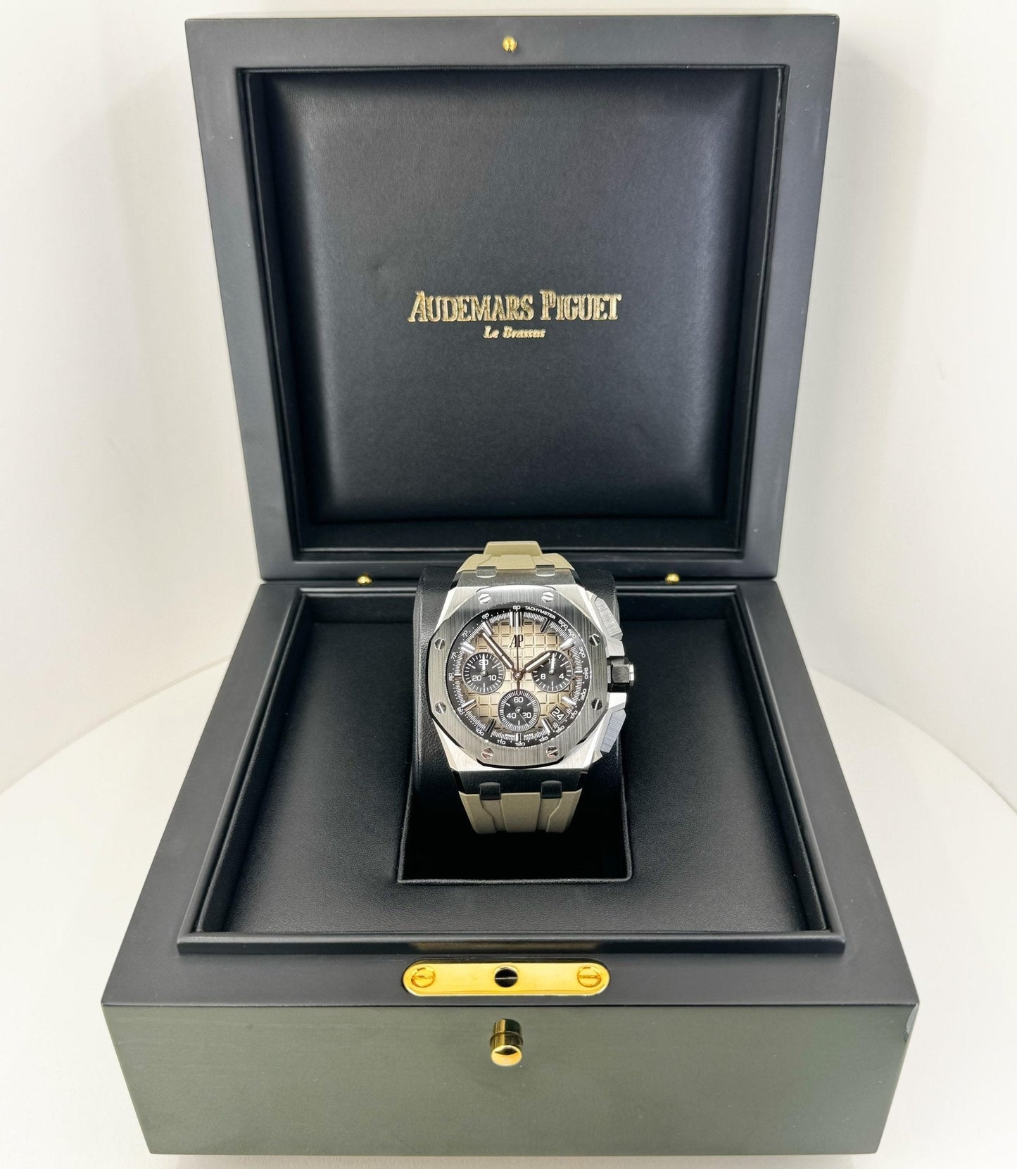 Audemars Piguet Royal Oak Offshore Watch - 43mm - Brown Dial - 26420SO.OO.A600CA.01