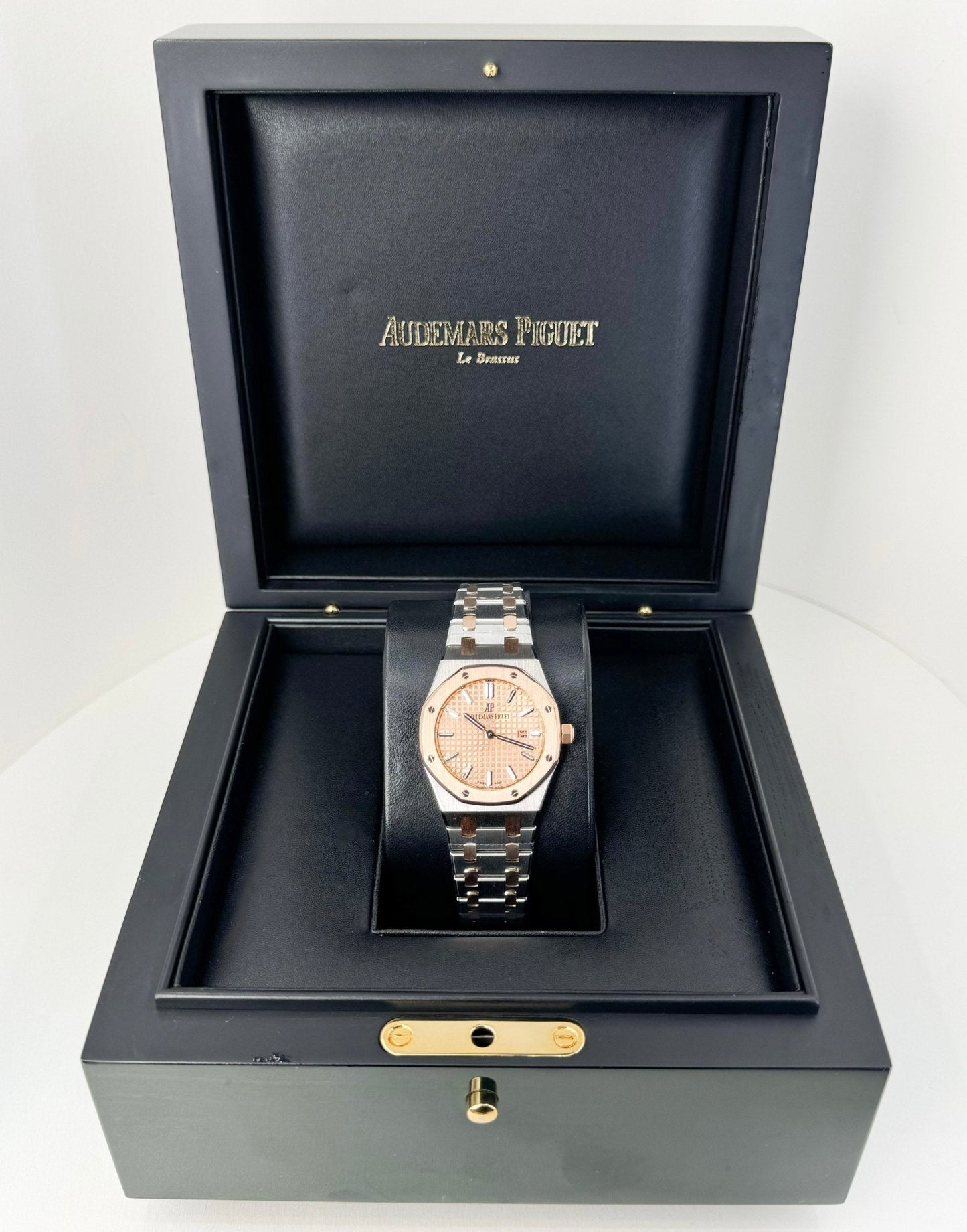 Audemars Piguet Royal Oak Quartz Watch-Pink Dial 33mm-67650SR.OO.1261SR.01