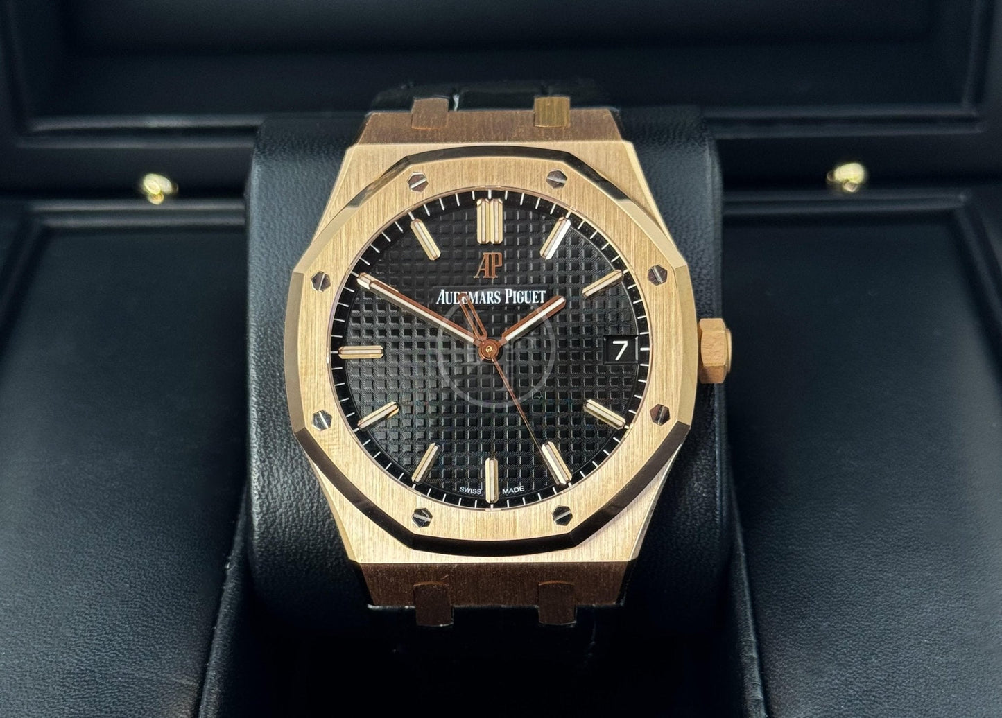 Audemars Piguet Royal Oak Selfwinding - 15500OR.OO.D002CR.01