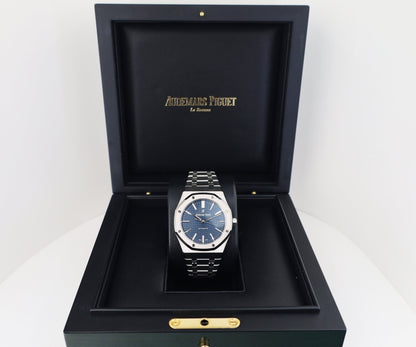 Audemars Piguet Royal Oak Selfwinding Blue dial with “Grande Tapisserie” 15400ST.OO.1220ST.03