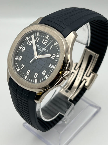 Patek Philippe Aquanaut 5168G-001 White Gold Blue Dial (2019)